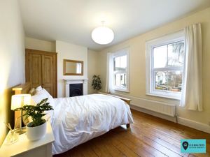 Bedroom- click for photo gallery